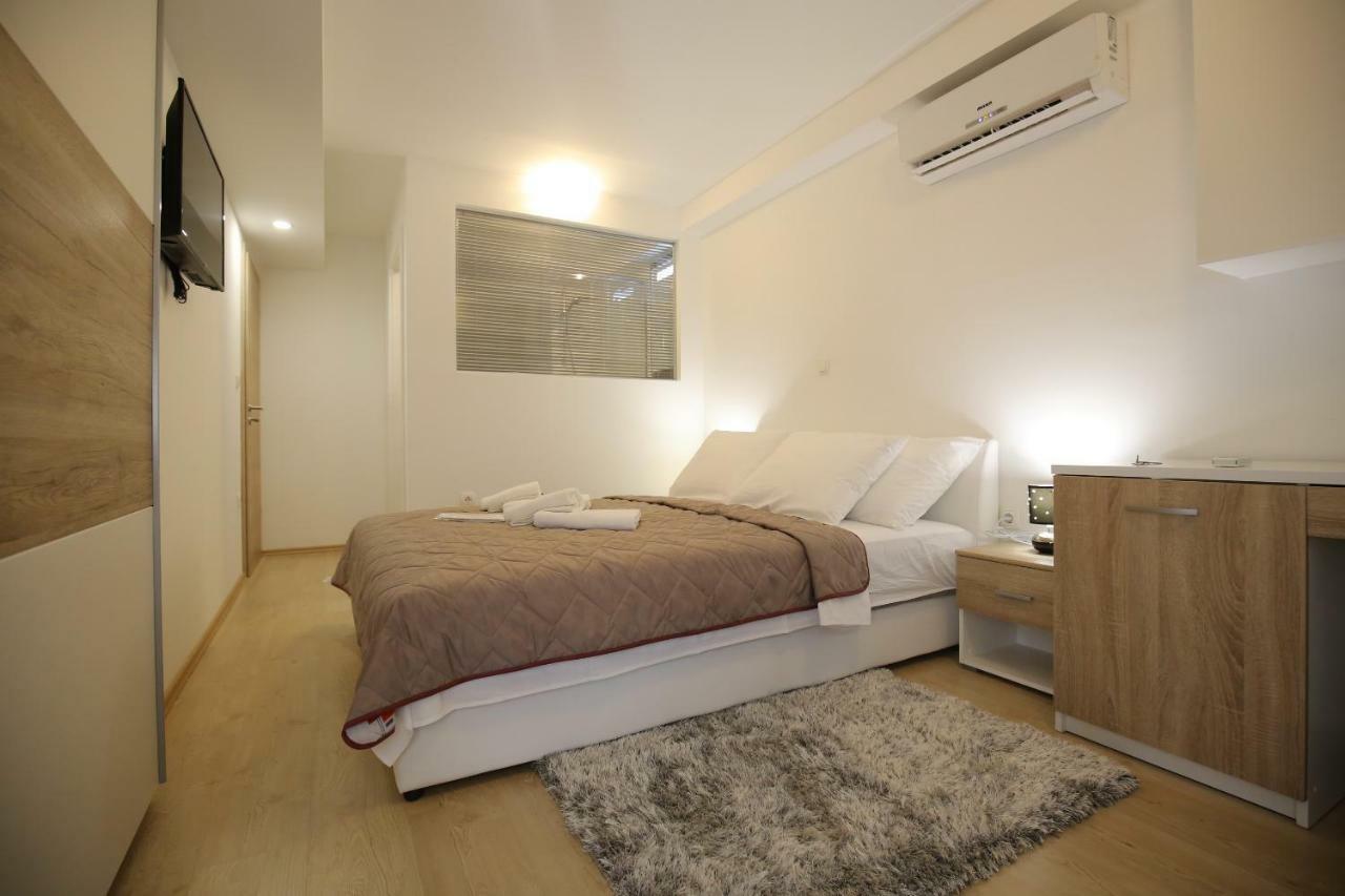 365 Rooms Zára Kültér fotó