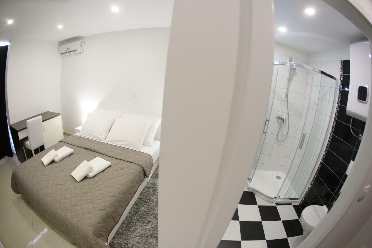 365 Rooms Zára Kültér fotó