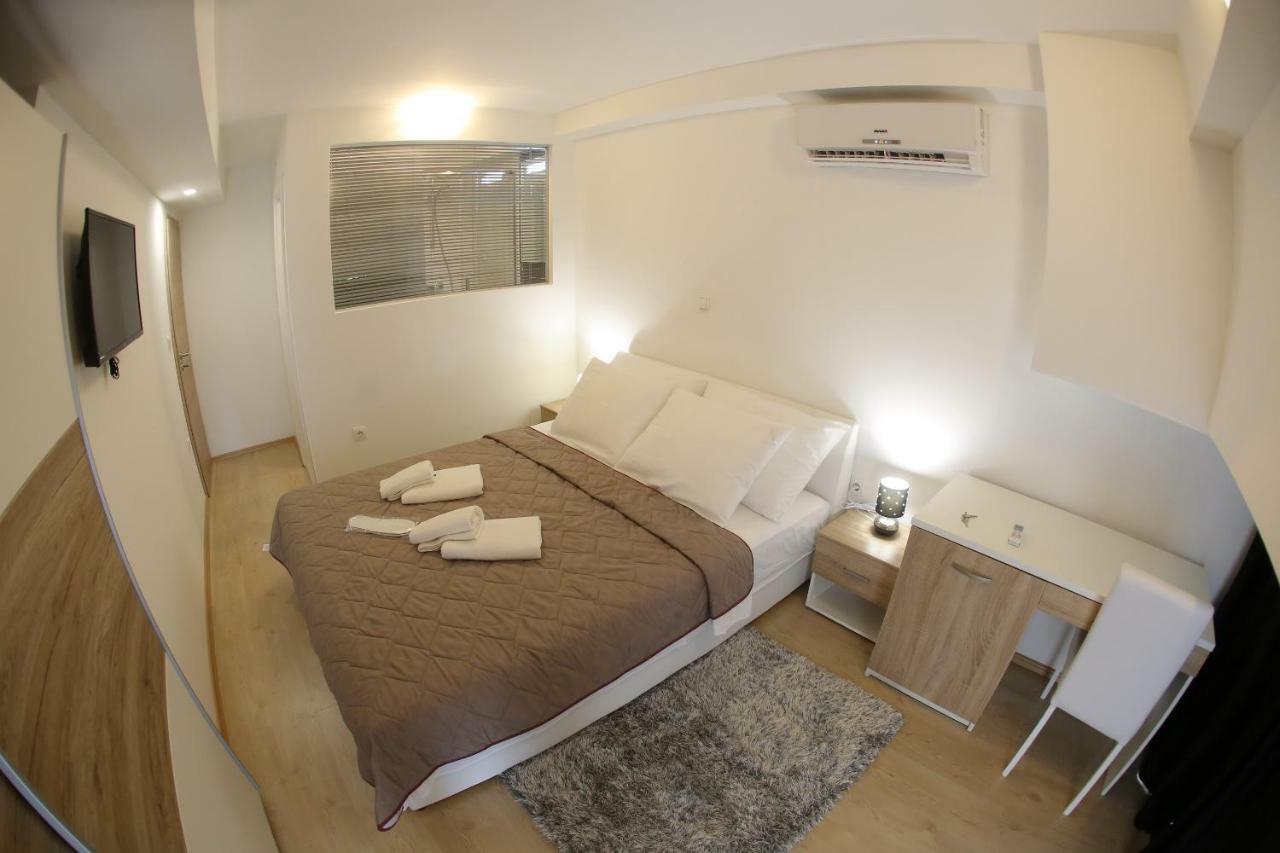 365 Rooms Zára Kültér fotó